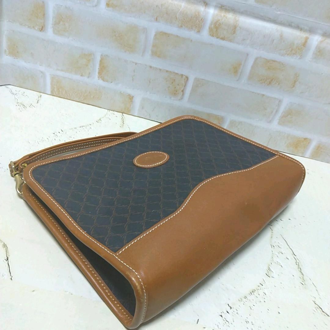 LONGCHAMP Longchamp Allover Pattern Second Bag Cl… - image 6