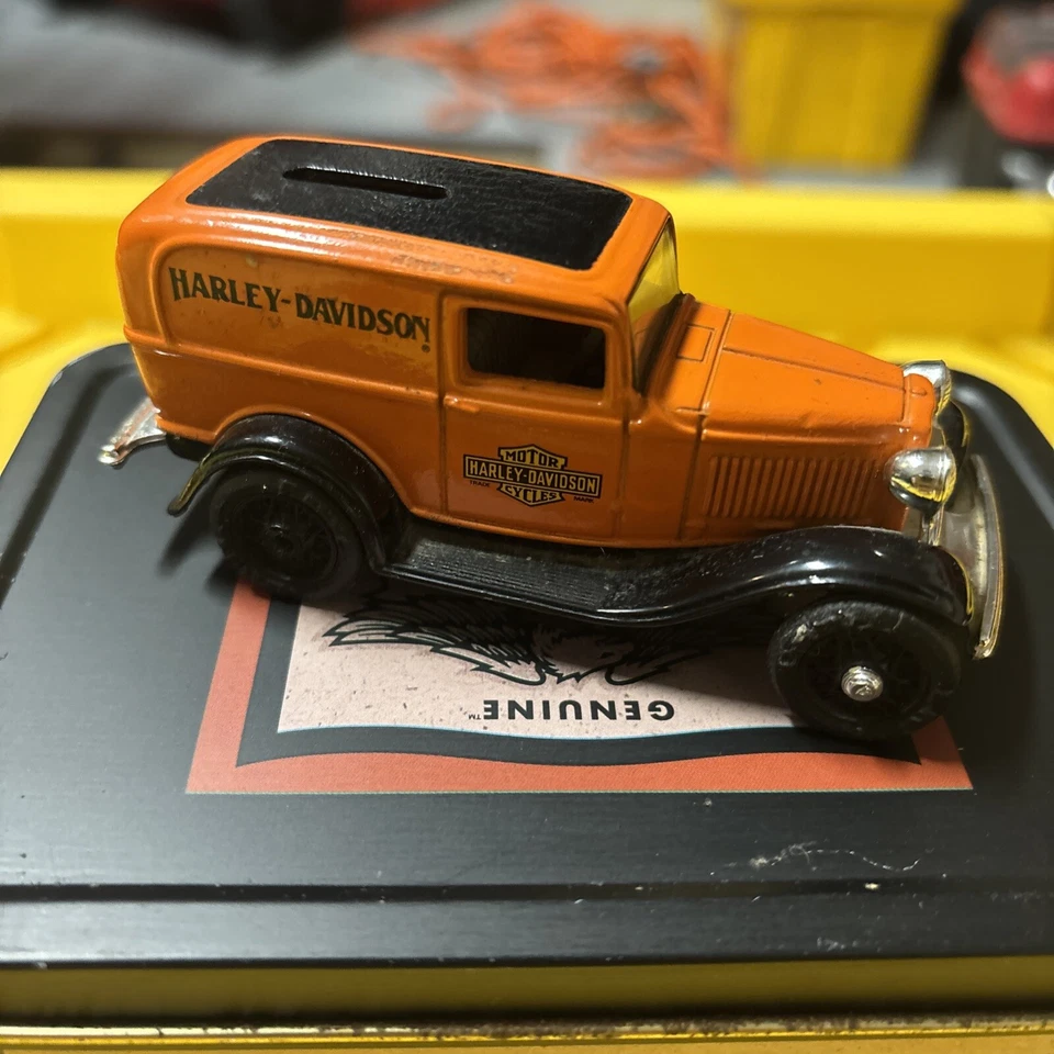 Harley Davidson 1932 Ford Panel Delivery Truck Dime Bank 1:43 ERTL 4" naranja Foto 4 de 4