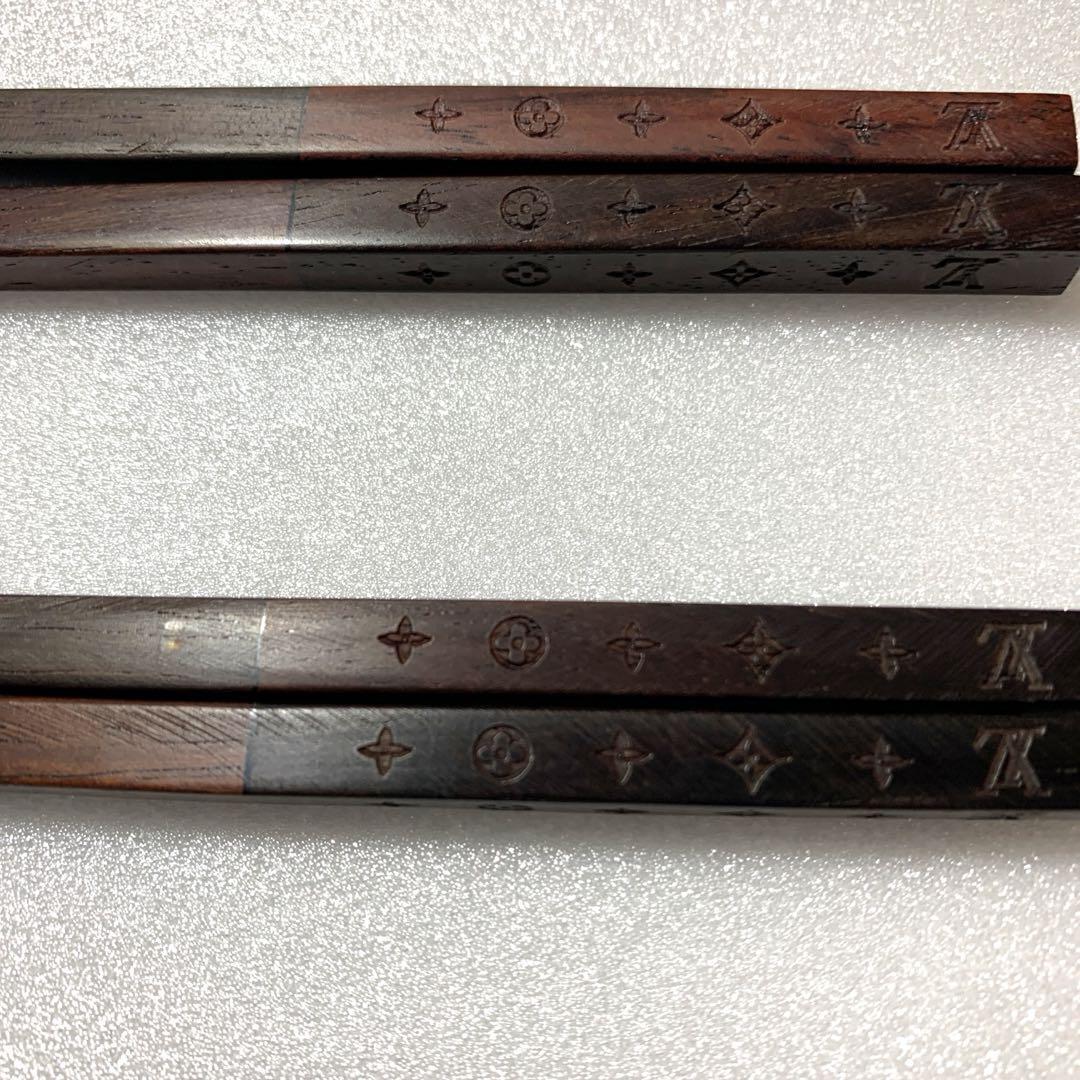 LOUIS VUITTON Pair Chopsticks Set VIP Limited Monogram NEW LOUIS VUITTON Pair Chopsticks Set VIP Limited Monogram NEW