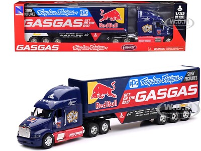 PETERBILT 387 TRUCK ''RED BULL-GASGAS-TLD'' 1/32 DIECAST MODEL BY NEW RAY 11053
