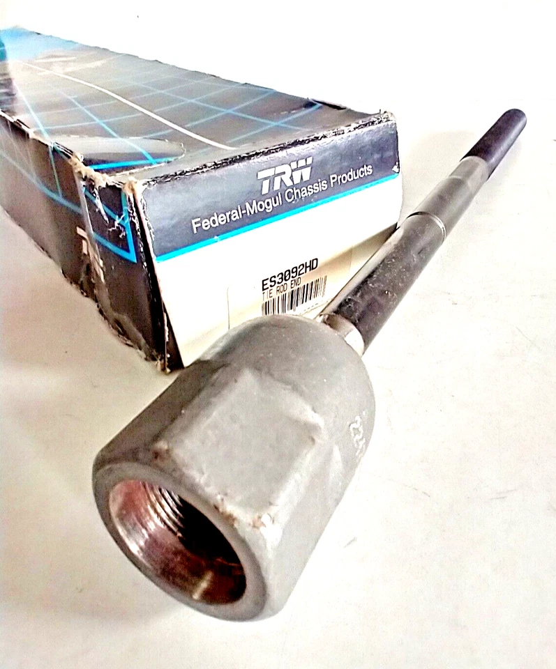 Extremo de varilla de dirección interior delantero TRW ES3092HD (Hecho en EE. UU.) Foto 2 de 2