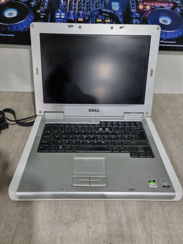 G1254 Dell Inspiron 1501 15" AMD Athlon laptop working spares or reapirs  - Image 2 of 4