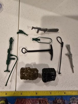 Vintage GI Joe Accessory Lot Snow Job Rifle Dr Mindbender Cape Viper Backpack