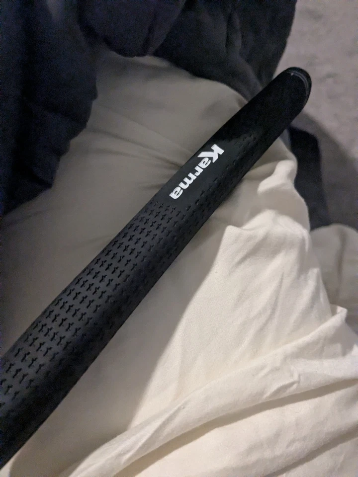 Good right Heavy Putter D1-M. mid weight. 32 length - Image 2 of 4