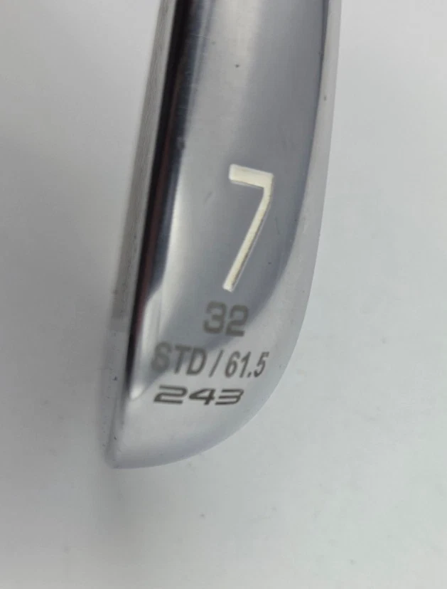Ex Demo Mizuno Pro 223 7 Iron, Senior Flex Graphite Shaft - Image 4 of 4