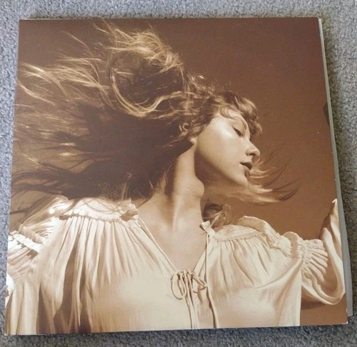 Fearless Taylor's Version Gold Vinyl Record ⏺️ 3 LP Taylor Swift Excellent Set
