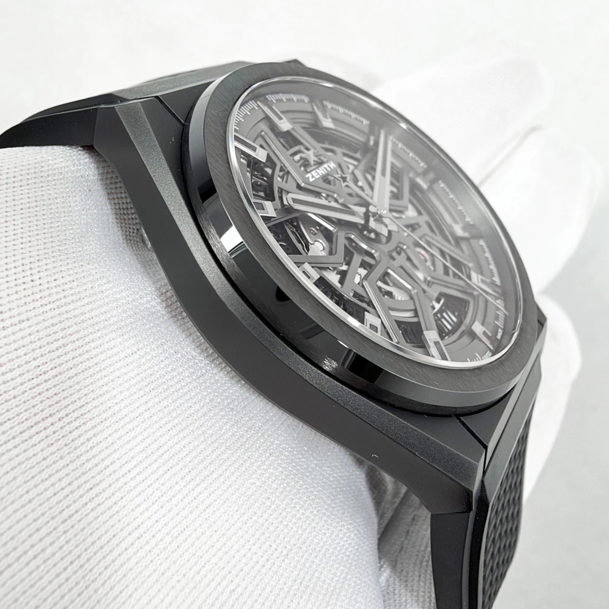 2022 Zenith Defy Classic 49.9000.670/77.R782 41MM Skeleton Ceramic B/p