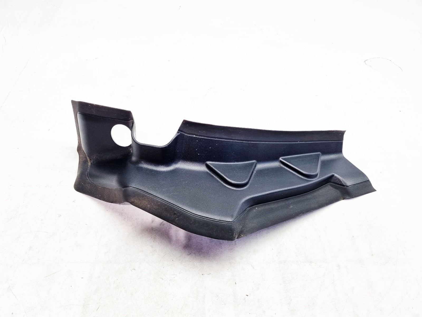 BMW X5 G05 TAIL LIGHT GUTTER TRIM COVER REAR LEFT PASSENGER SIDE 9491403 2019