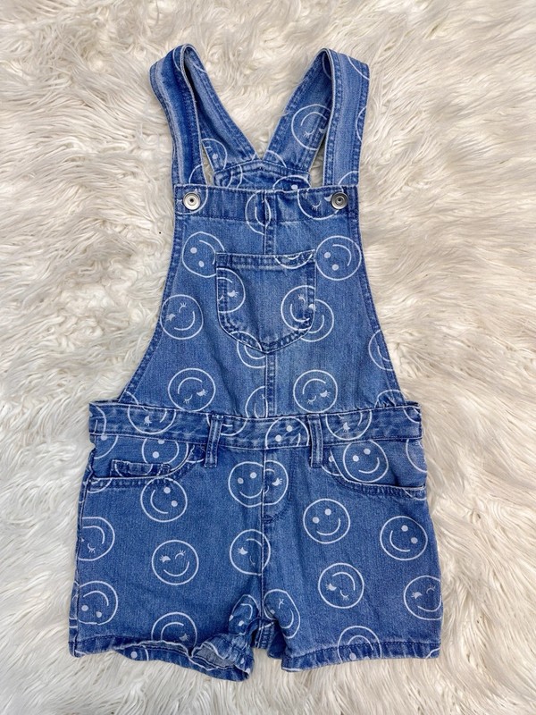 Children’s Place Girl Denim Overalls Smiley Faces Shorts 6/7
