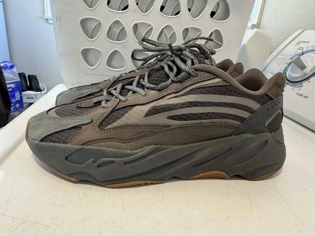 adidas gazelle silver green womens Adidas Yeezy Boost 700 V2 Geode Pre-Owned main image 0