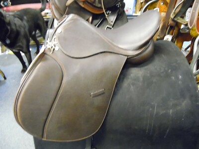 Nice Event All purpose English Saddle 16.5'' seat medium tree