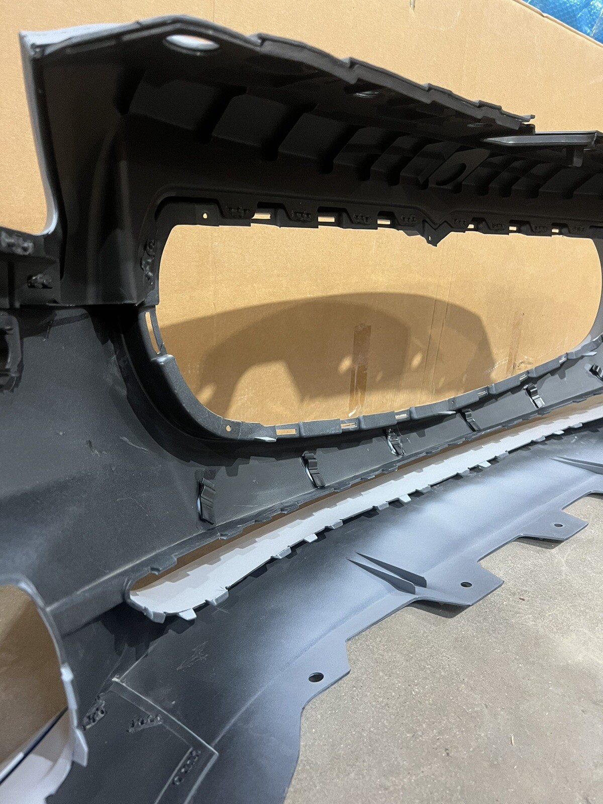 2014-2016 Maserati Quattroporte Front Bumper Cover 673000020 New