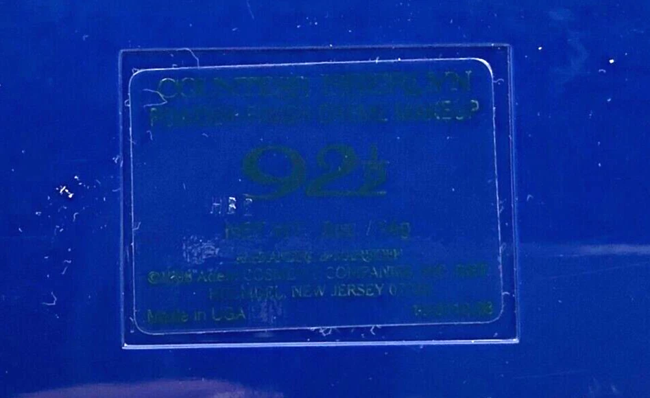 NEW w/ box ALEXANDRA DE MARKOFF Powder Finish Creme Makeup 92 1/2 **SOLD AS-IS - Image 4 of 4