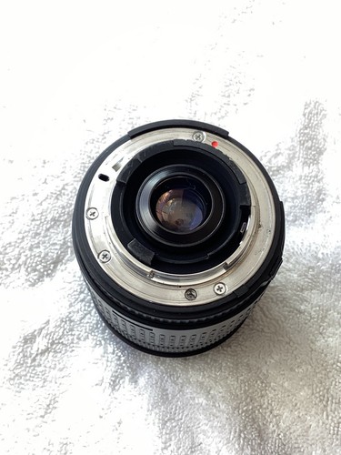 Sigma 28-200mm f/3.5-5.6 zoom Macro Nikon Hood and caps GUC - Picture 8 of 10
