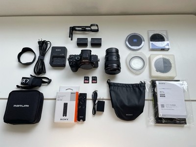 Sony Alpha a7 III ILCE-7M3 + FE 20mm f/1.8 G Lens Kit + Extras Excellent