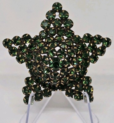 VINTAGE ADELE SIMPSON EMERALD GREEN BROOCH SIGNED