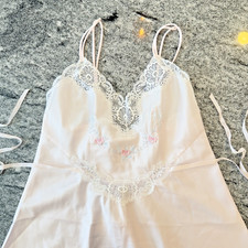 VTG Barbizon Pink Lace Peignoir Large Floral Embroidered Nylon Nightgown