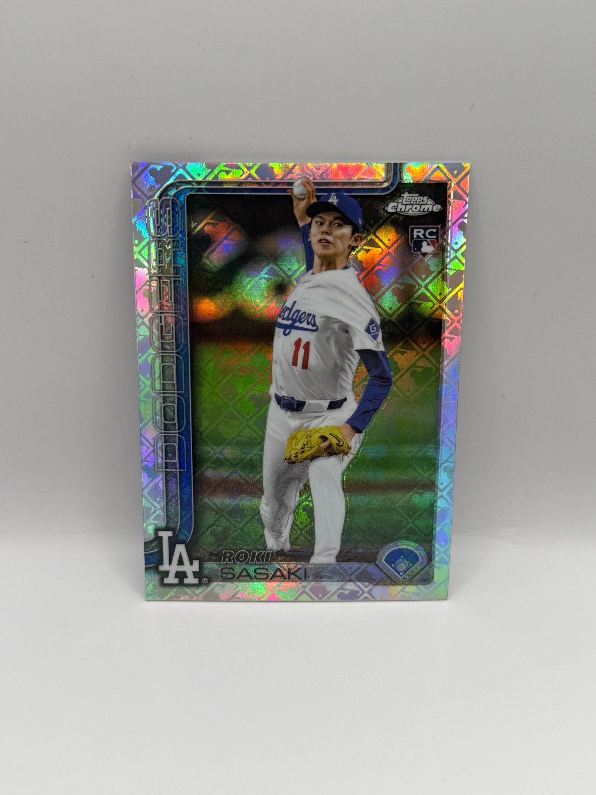 2025 Topps Chrome MLB LogoFractor Holo Edition Roki Sasaki no. 217