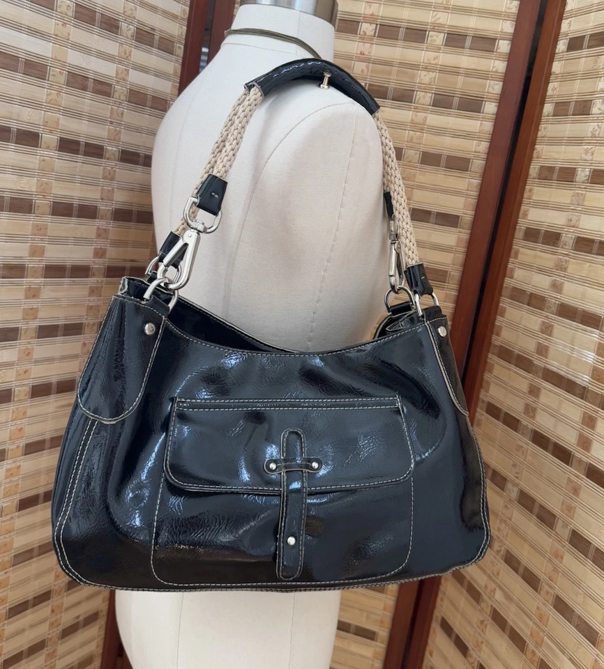 Bolso de hombro vintage de vinilo con correa de cuerda y aspecto de charol gótico único Foto 3 de 4