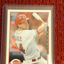 Topps Mike Leake Cincinnati Reds 2014 MLB Baseball Card #277 Rookie Red Parallel. rookie card picture