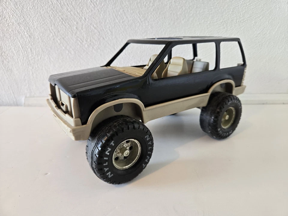 Vintage Nylint pressed steel Black Blazer, Explorer, Jeep, Bronco SUV - Image 3 of 4