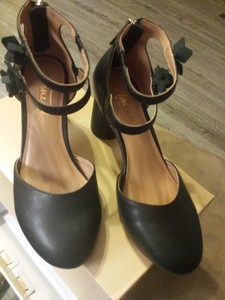 heels canada