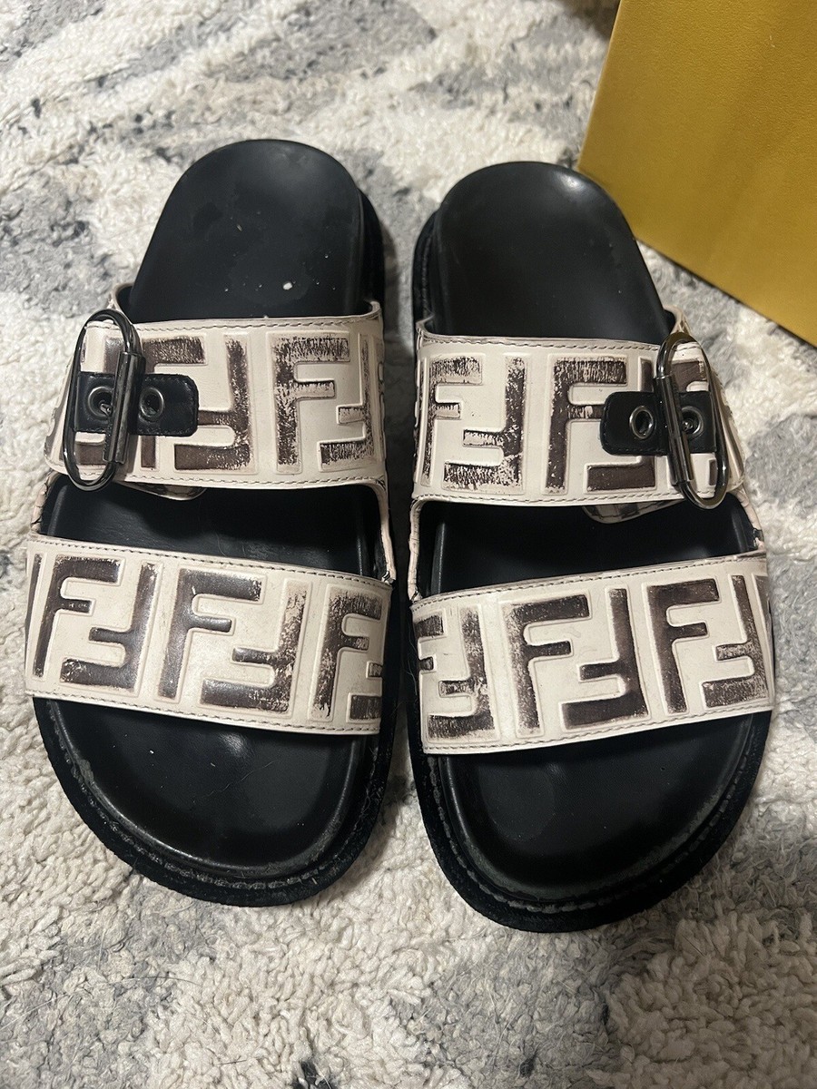 Fendi Monogram slides 0400016687211_TABACCONERO?wid=  main image 3