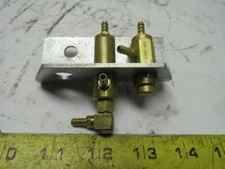 Clippard CS-211C Miniature Valve And Shuttle Assembly #10-32 Ports