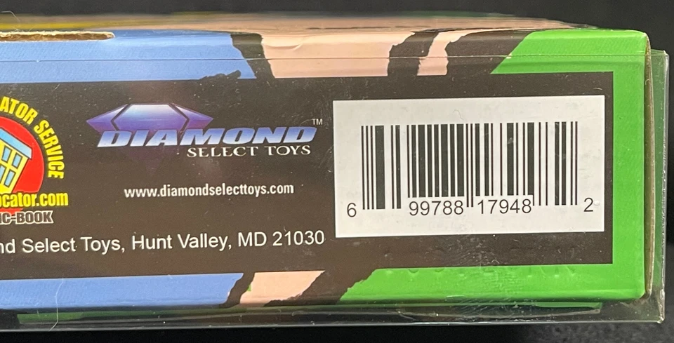 RARE Diamond Select MARVEL RETRO Wolverine 8" Limited Edition Collectors Set MIB - Image 4 of 4