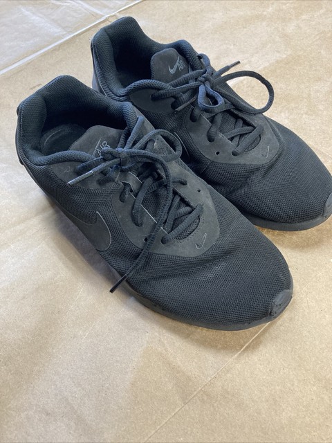 Nike Air Max Oketo Triple Black 
