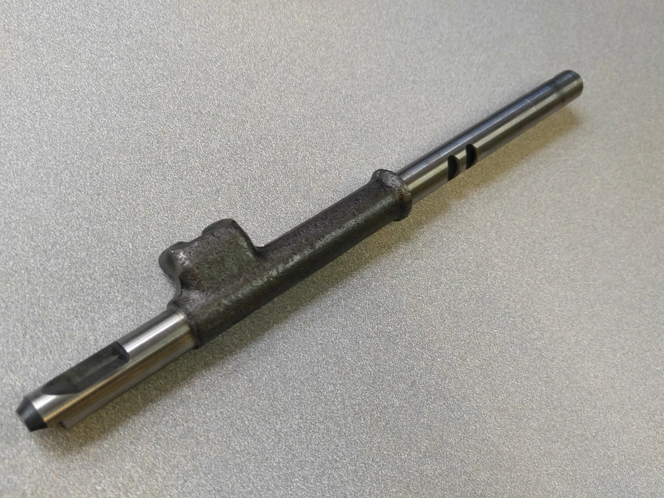 EXCELLENT USED ORIGINAL PORSCHE 914 TRANSMISSION 1ST REVERSE SHIFT ROD 1970-72 — 第 4/4 张图片