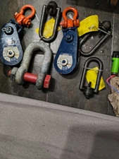 2 CrosbyMckissick Heavy Snatch Blocks And A 17 T Shackle With 3 Heavy Load Hoist