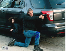 BENJAMIN LEVY AGUILAR signed (CHICAGO P.D) Torres 8X10 photo BECKETT BAS BW52135