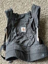 Ergobaby Black Infant Baby Carrier with Newborn Insert