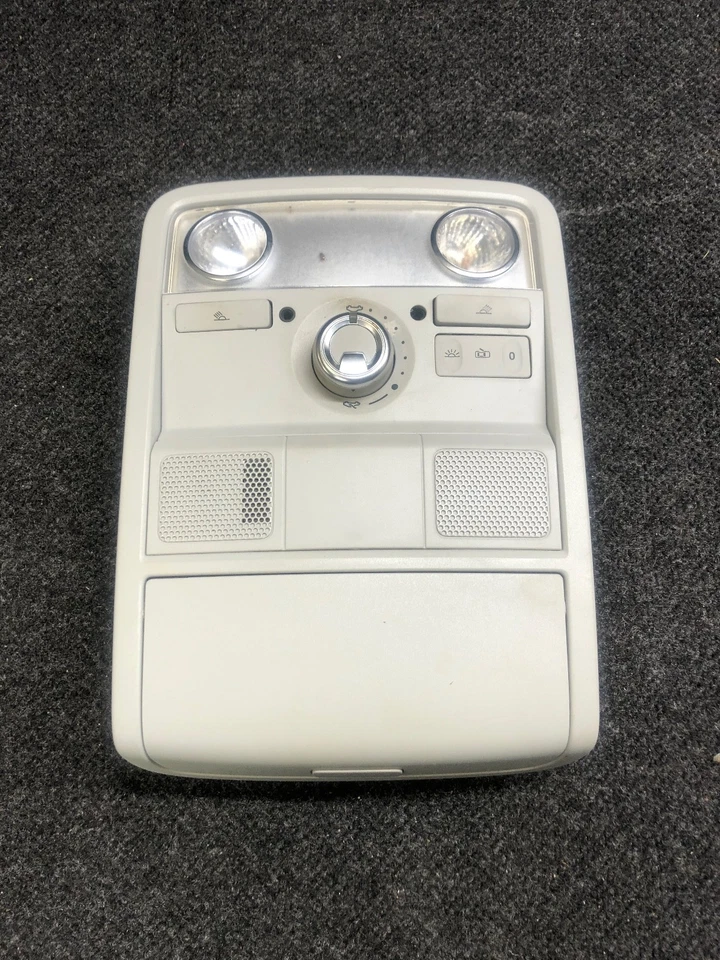 Luz interior delantera volkswagen passat 2012-2020 p/n 561868837a Foto 2 de 4