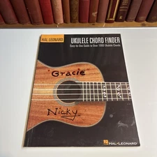Hal Leonard Ukulele Chord Finder : Easy-To-Use Guide to over 1,000 Ukulele...