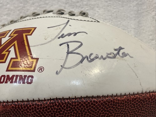 Minnesota Golden Gophers 2008 Homecoming Football, Tim Brewster AUTOGRAPHED LOOK - Picture 3 of 4