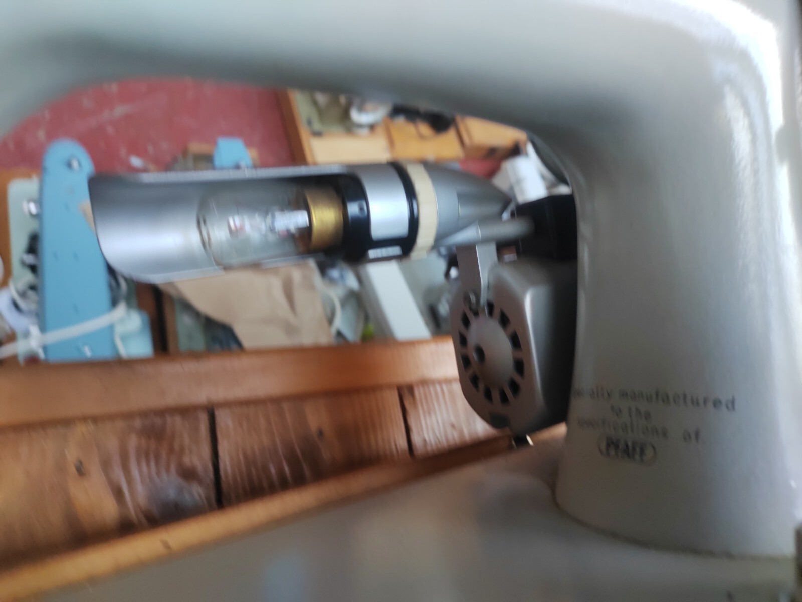 PFAFF 51 SEWING MACHINE HEAVY DUTY UPHOLSTERY AND LEATHER SEWING