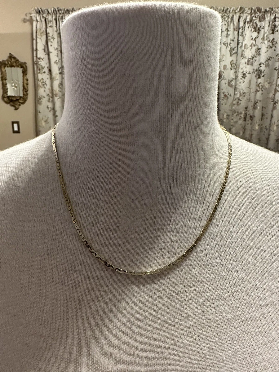 Chain without pendant outlet