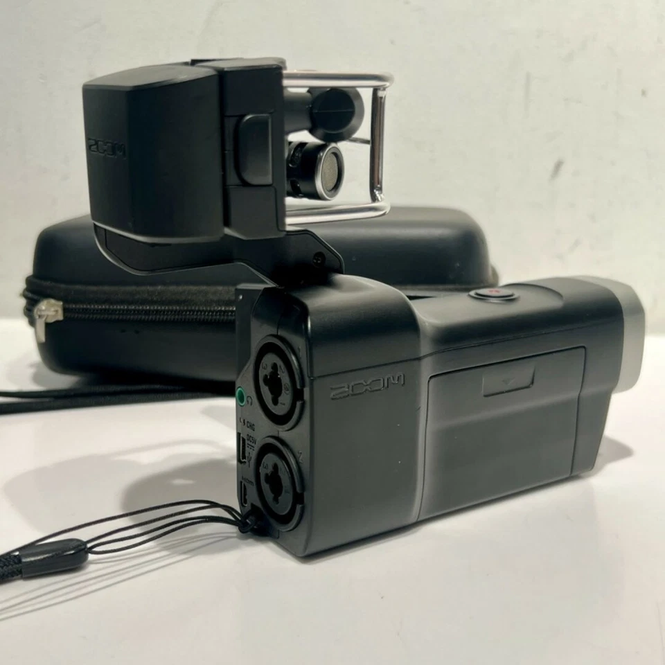 Used ZOOM Q4n  handy video camera recorder  good japan - Image 2 of 2