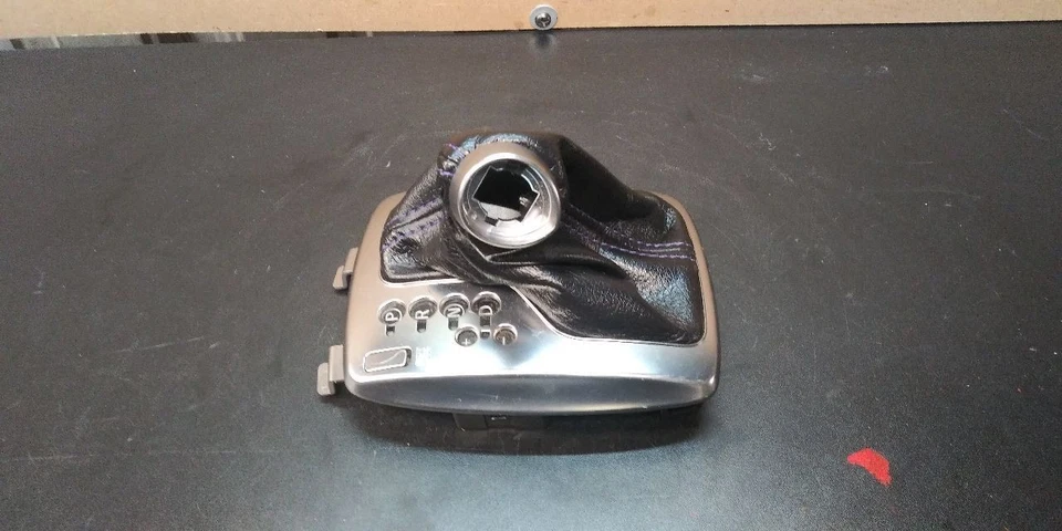 Infiniti QX70 2016 montaje de palanca de cambios de transmisión OEM  Foto 2 de 4