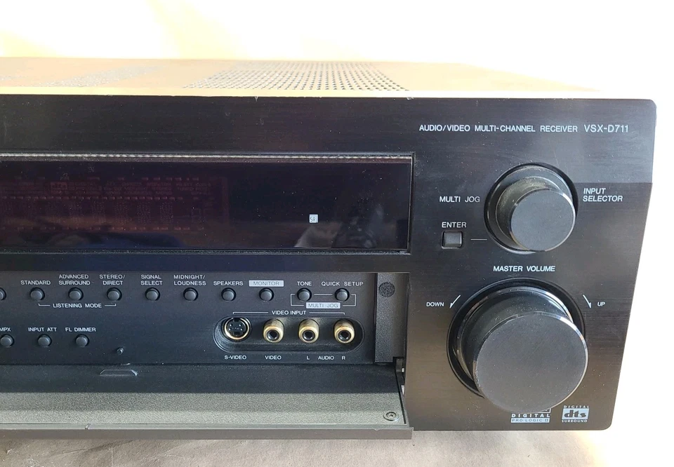Pioneer VSX-D711 Dolby Surround Sound Stereo Receiver No Remote - Tested Working - Image 3 of 4