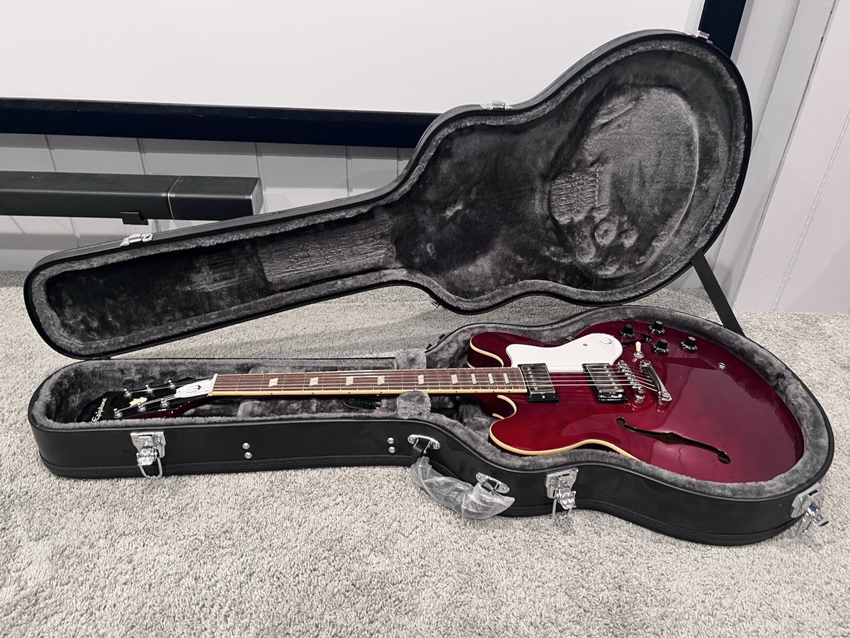 Epiphone Noel Gallagher Riviera Electric Semi-Hollowbody Guitar