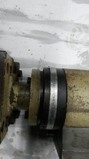 Maschinenschraubstock mit Motorantrieb