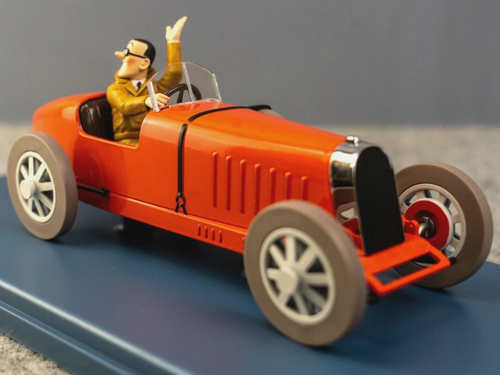 VOITURE TINTIN 1/24 29941 Bugatti Type 35 Bobby Smiles: America Hachette Car #41 - Picture 2 of 10