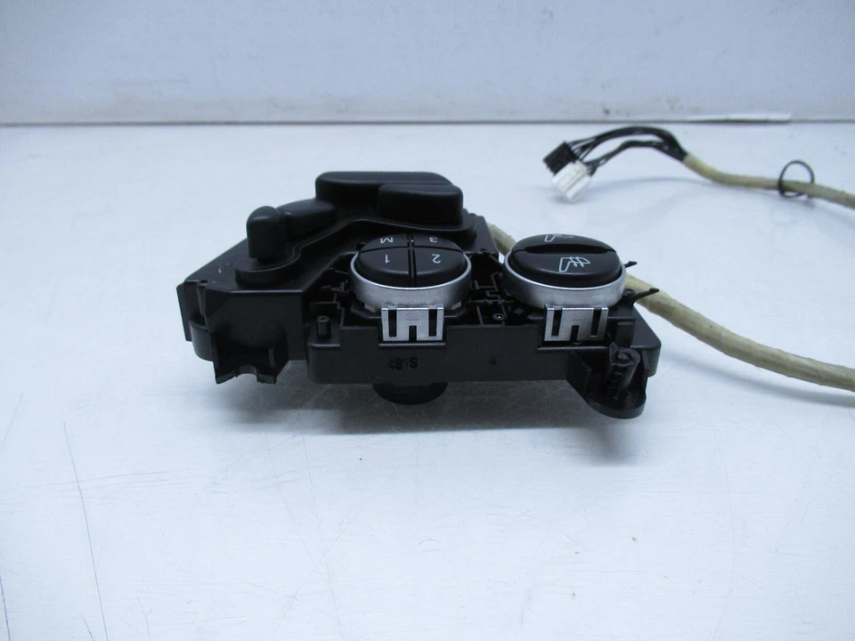 03-08 INTERRUPTOR DE CONTROL ASIENTO PASAJERO DELANTERO DERECHO MERCEDES-BENZ R230 SL500 OEM Foto 3 de 4