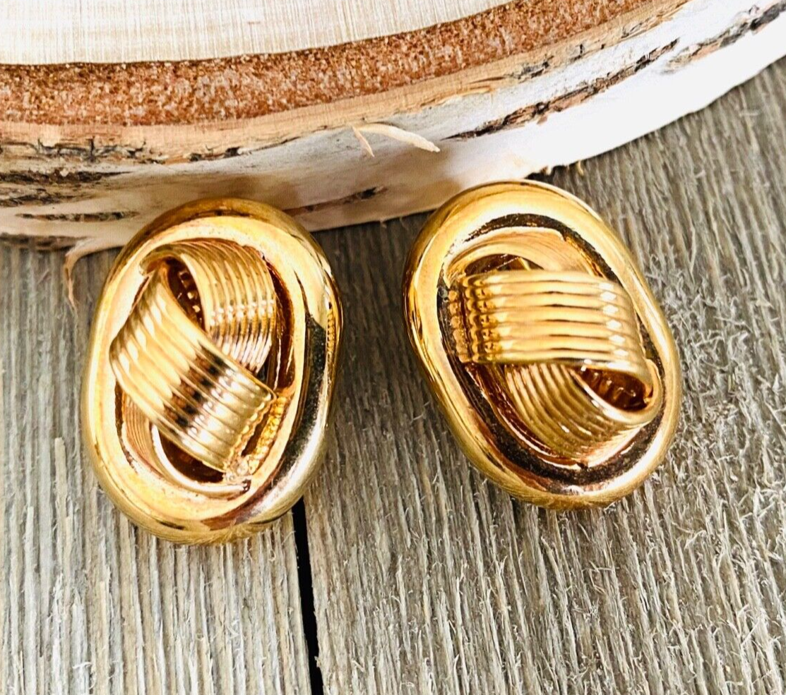 Earrings Italy Love Knot Gold Tone Clip On High End Vintage