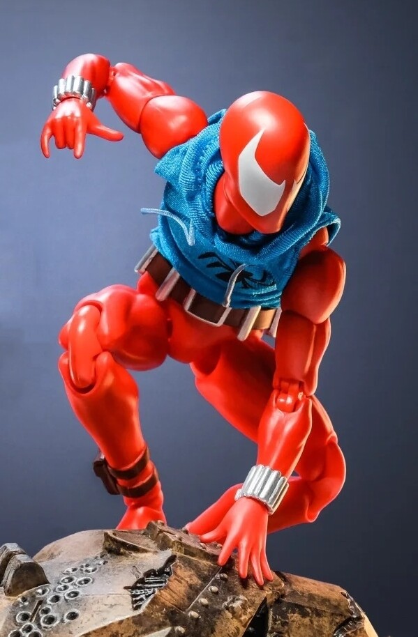 IN STOCK】CT Toys Mafex No.186 Scarlet Spider-Man Comic Ver. 6