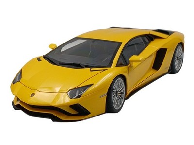 AUTOART Aventador S 1/18 scale car