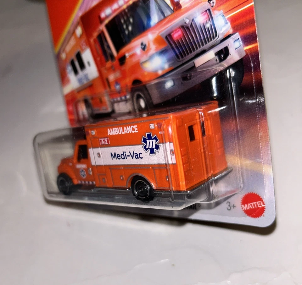 Matchbox 2026 International Terrastar Ambulance Orange 1:64 scale 17/125 New - Image 4 of 4